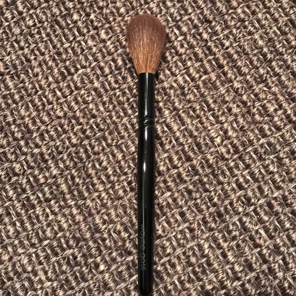 wayne goss blush brush